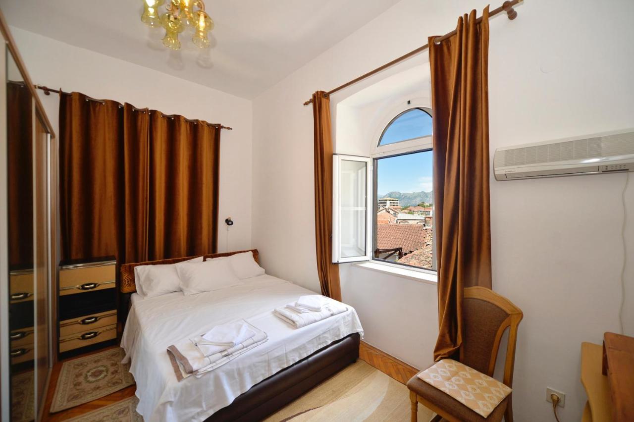 City View Apartment โกตอร์ ภายนอก รูปภาพ